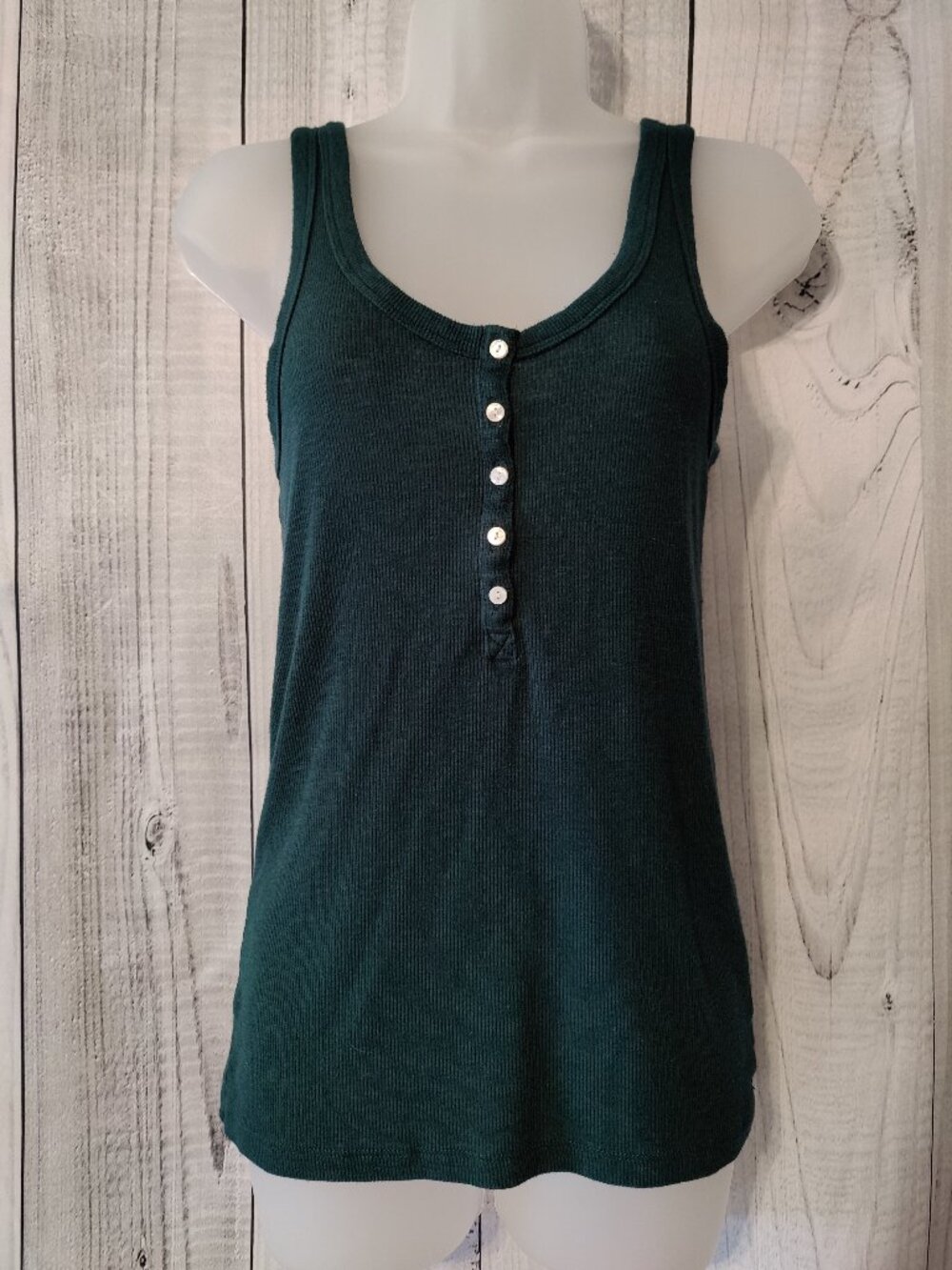 Aerie Real Soft Forest Green Racerback Henley Tank EUC